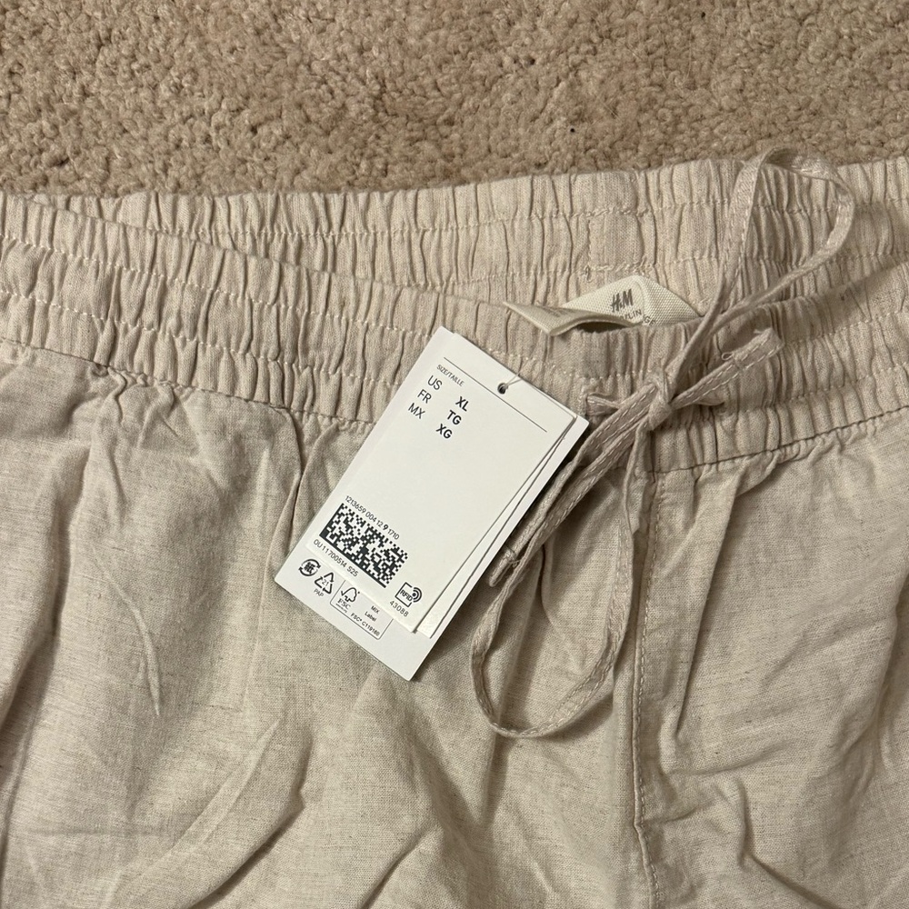 H&M Cream Ankle Pants